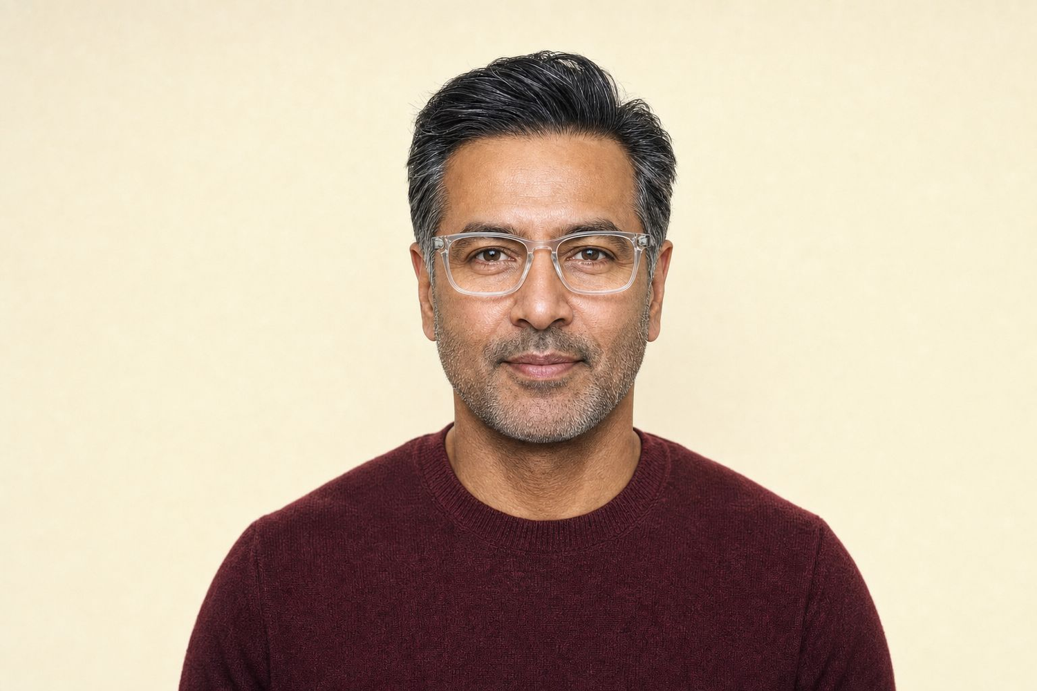 The Casper - LifeStyle 1 - Pair Eyewear