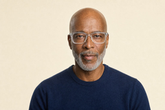 The Larkin - LifeStyle Thumbnail 1 - Pair Eyewear